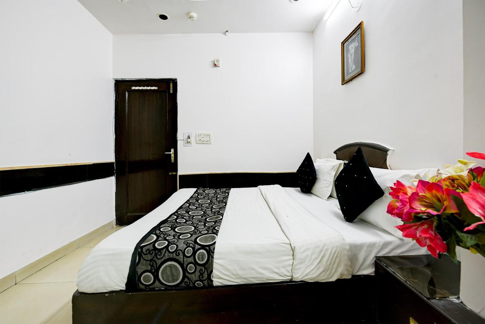 Shiva Intercontinental - Railway Station - Paharganj 3* New Delhi