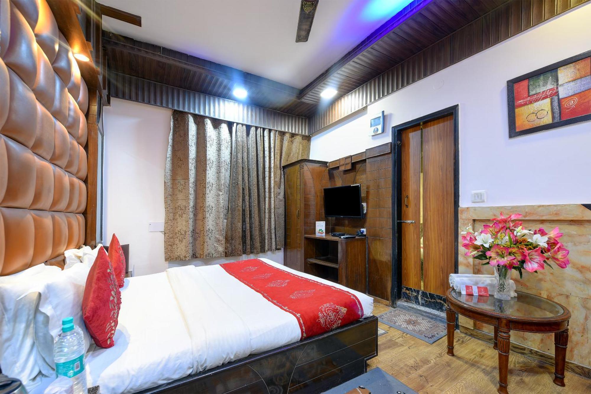 Shiva Intercontinental - Railway Station - Paharganj 3*