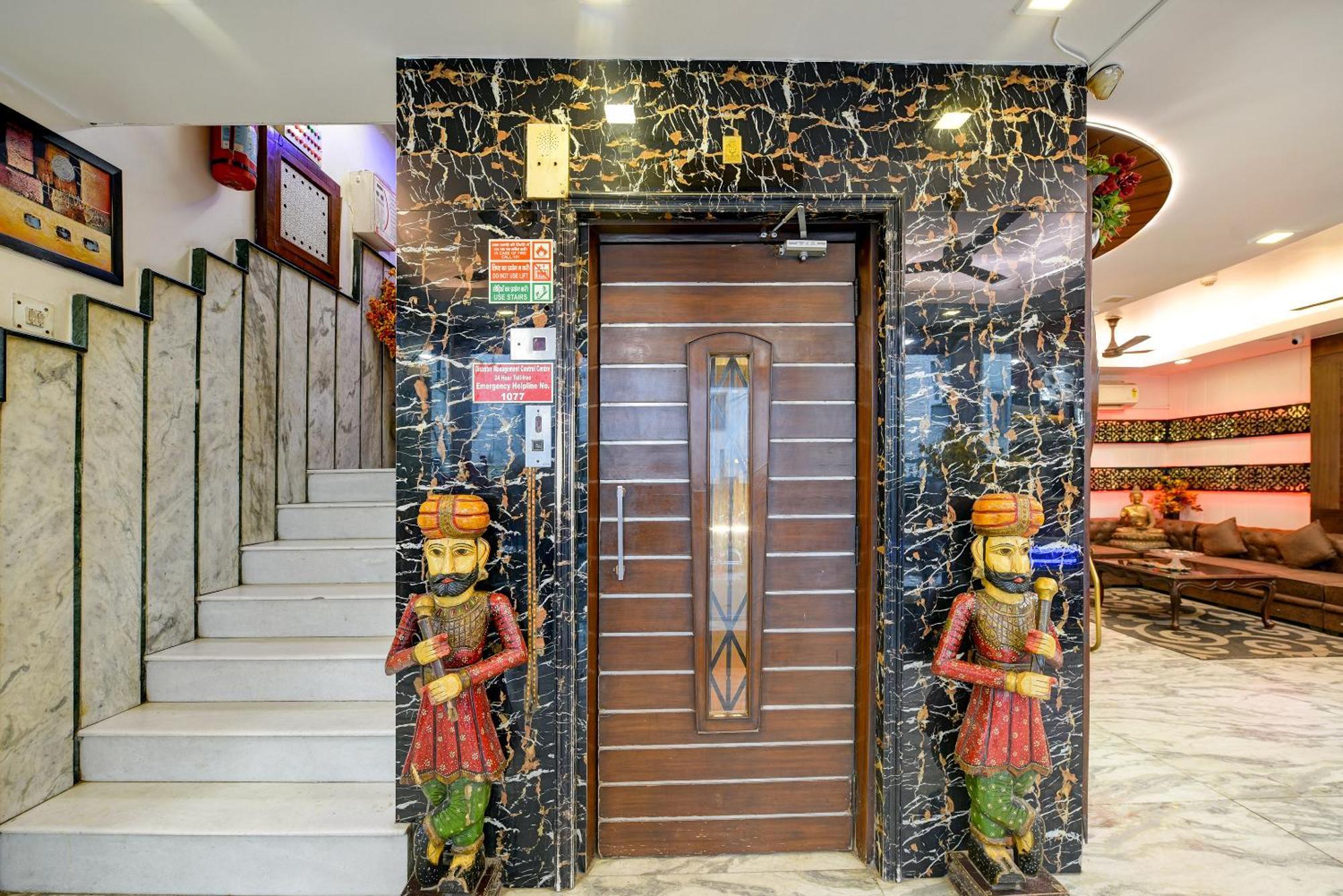 Hotel Shiva Intercontinental - Railway Station - Paharganj 3*
