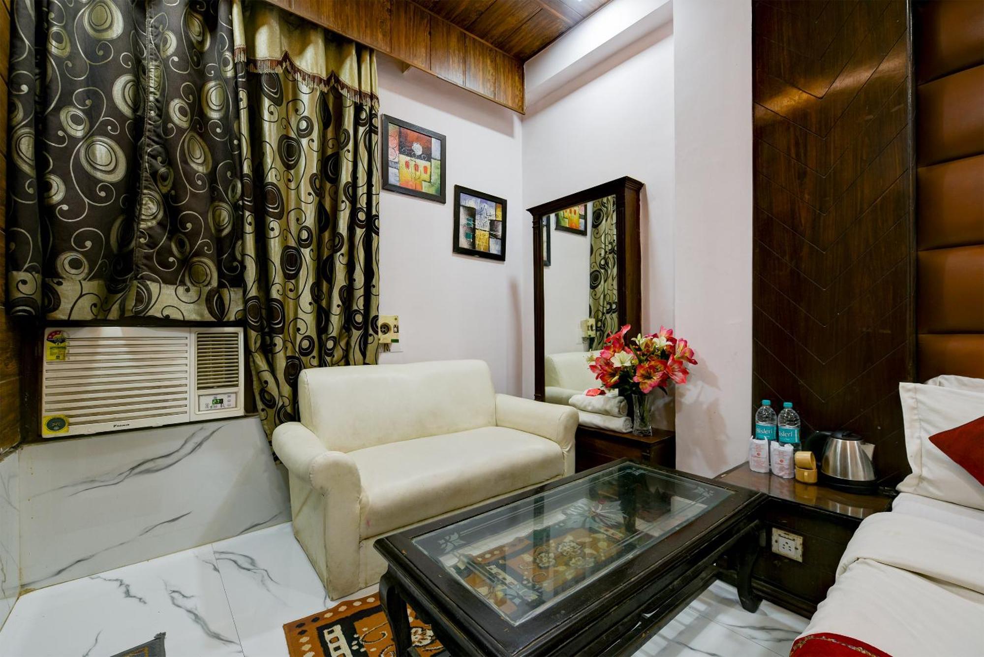 Hotel Shiva Intercontinental - Railway Station - Paharganj New Delhi