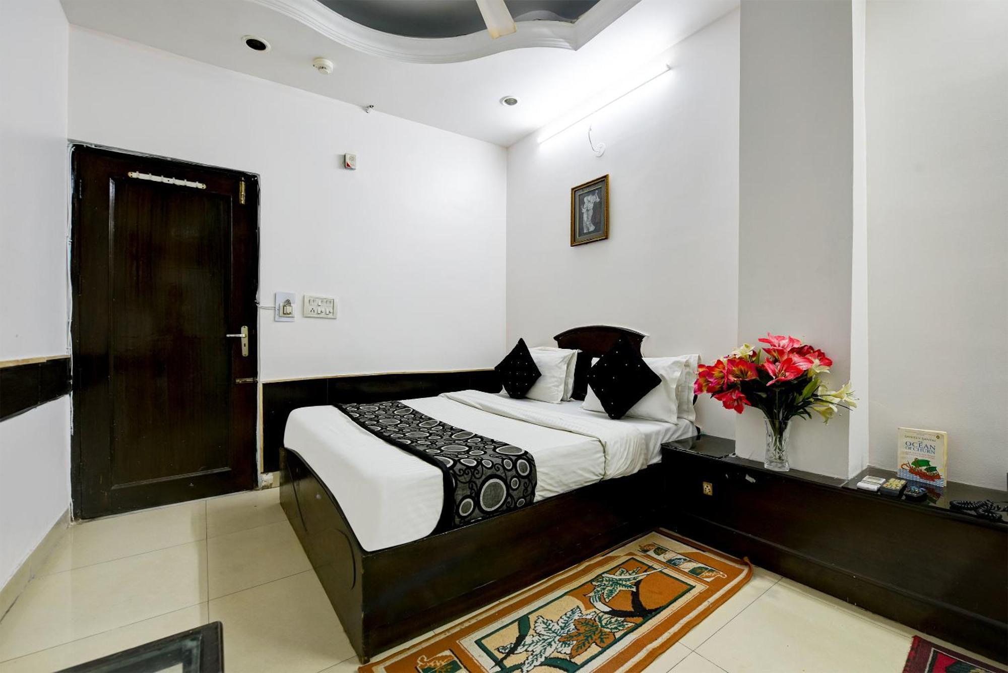 Shiva Intercontinental - Railway Station - Paharganj Hotel New Delhi