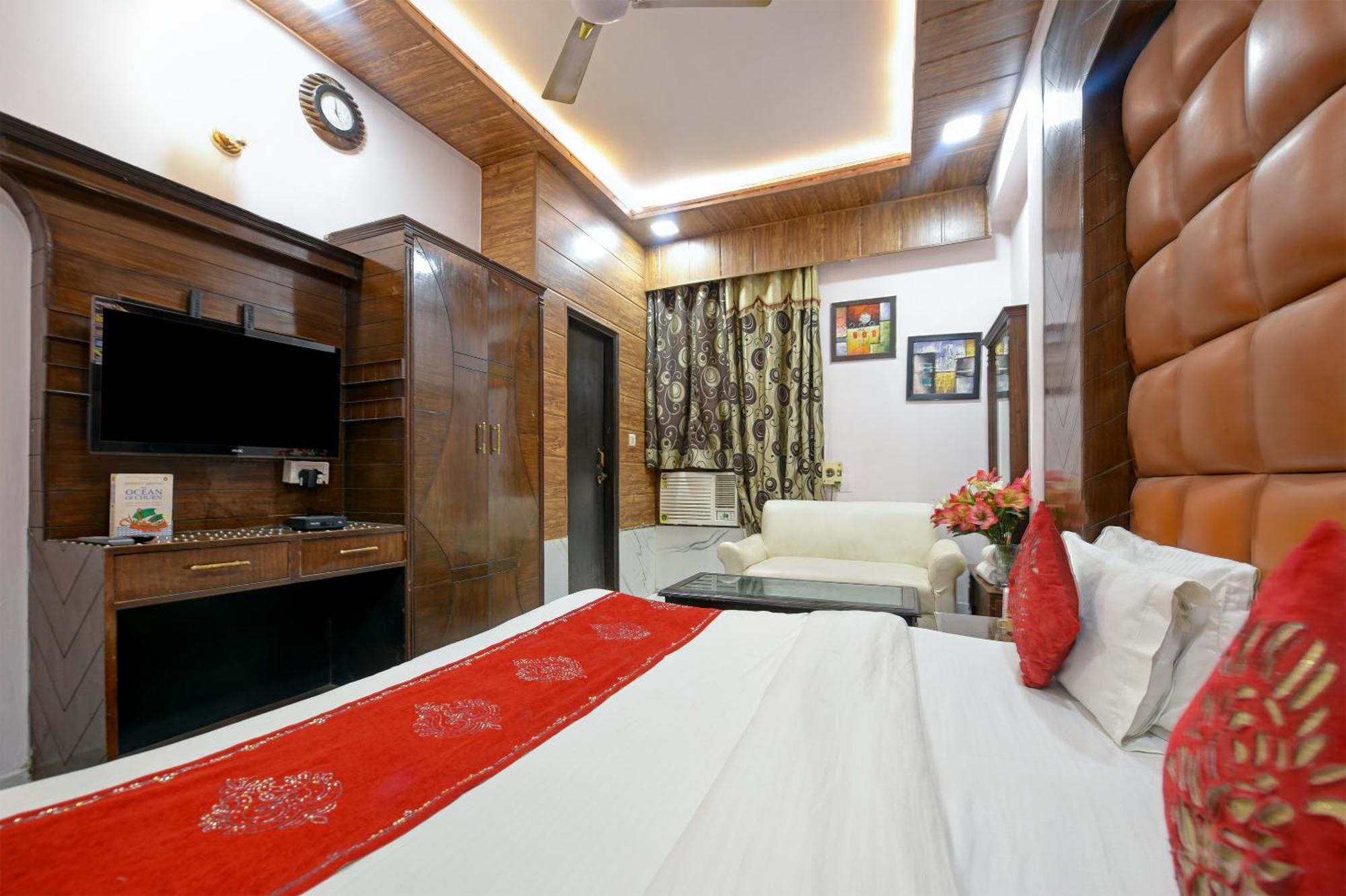 Hotel Shiva Intercontinental - Railway Station - Paharganj 3*